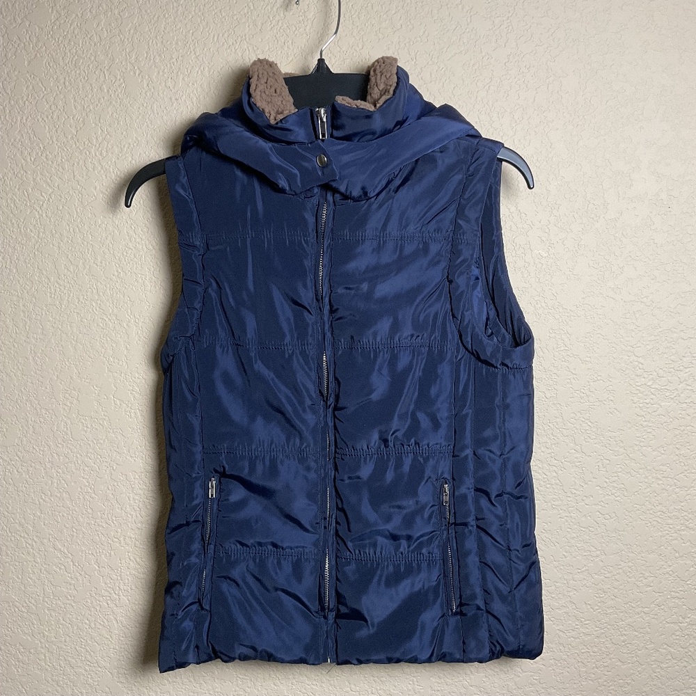 The Zenana‎ Womens Small Navy w/Brown Sherpa Collar Full Zip Hooded Puffer Vest